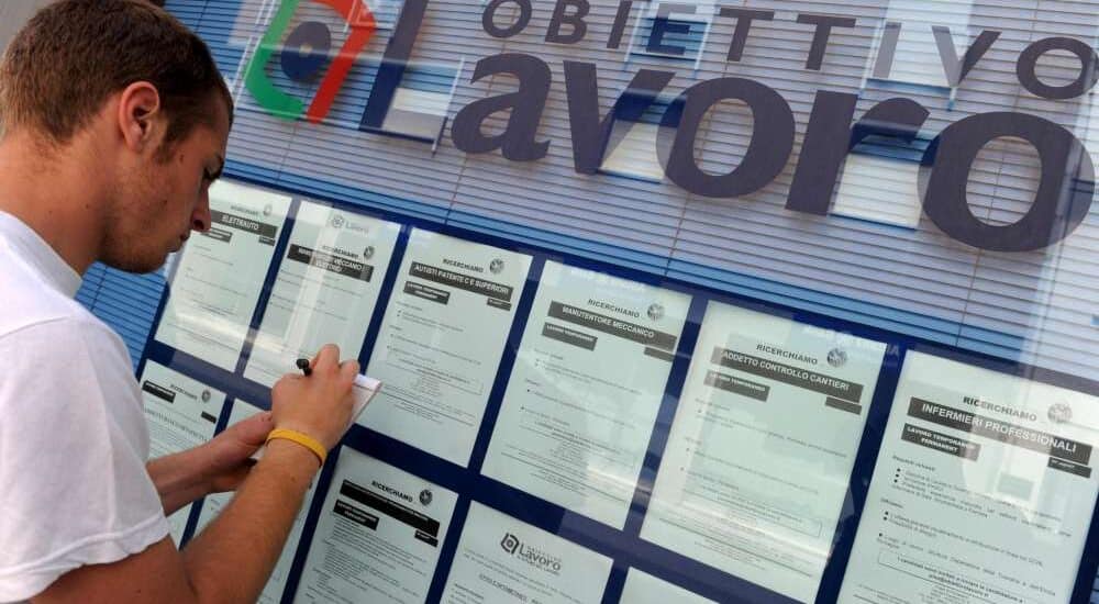 Reddito di Cittadinanza, addio navigator. Si riparte dalle Agenzie per il Lavoro